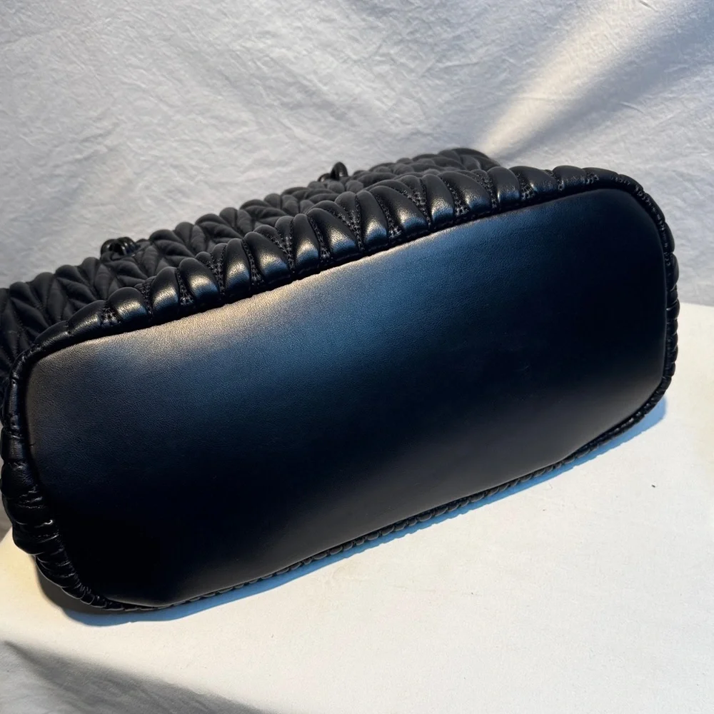 Urban Expressions Black Textured Tote